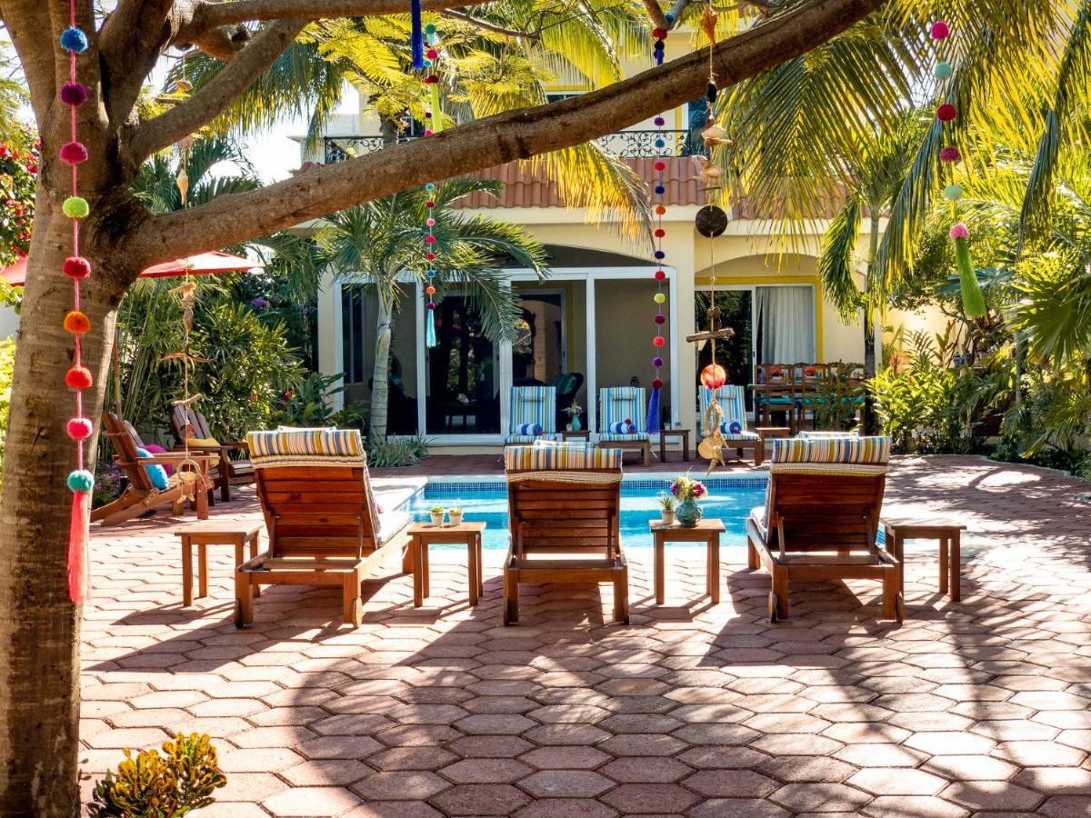 CASA ZARAH VILLA | PUERTO MORELOS, MEXICO | SEASON DEALS FROM $300